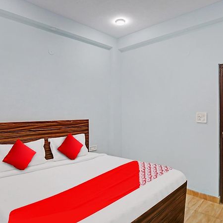 Hotel O Surya Gold Guest House Najafgarh Eksteriør bilde