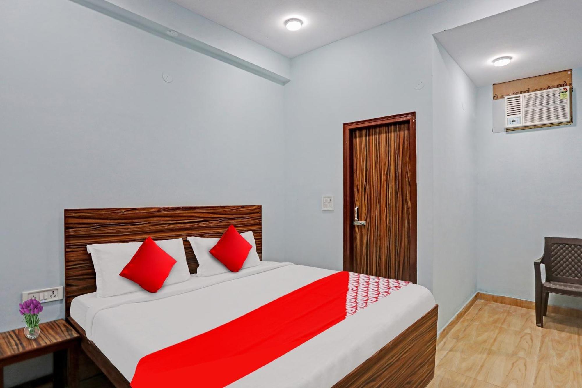 Hotel O Surya Gold Guest House Najafgarh Eksteriør bilde