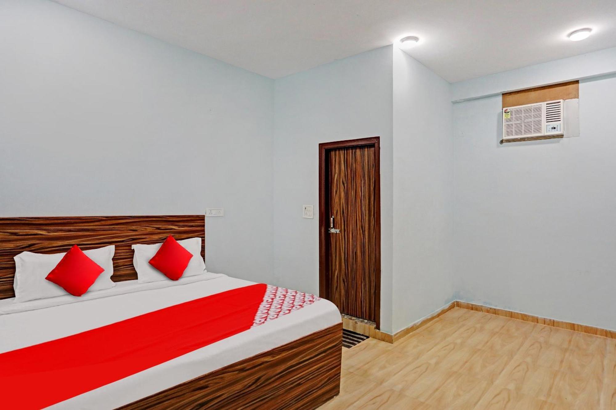 Hotel O Surya Gold Guest House Najafgarh Eksteriør bilde