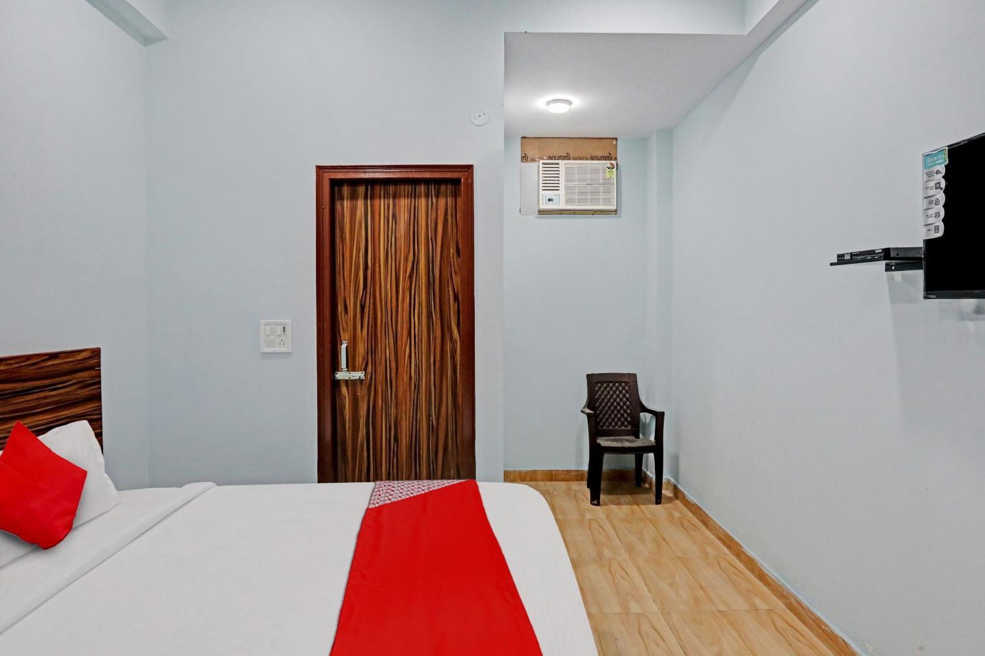 Hotel O Surya Gold Guest House Najafgarh Eksteriør bilde